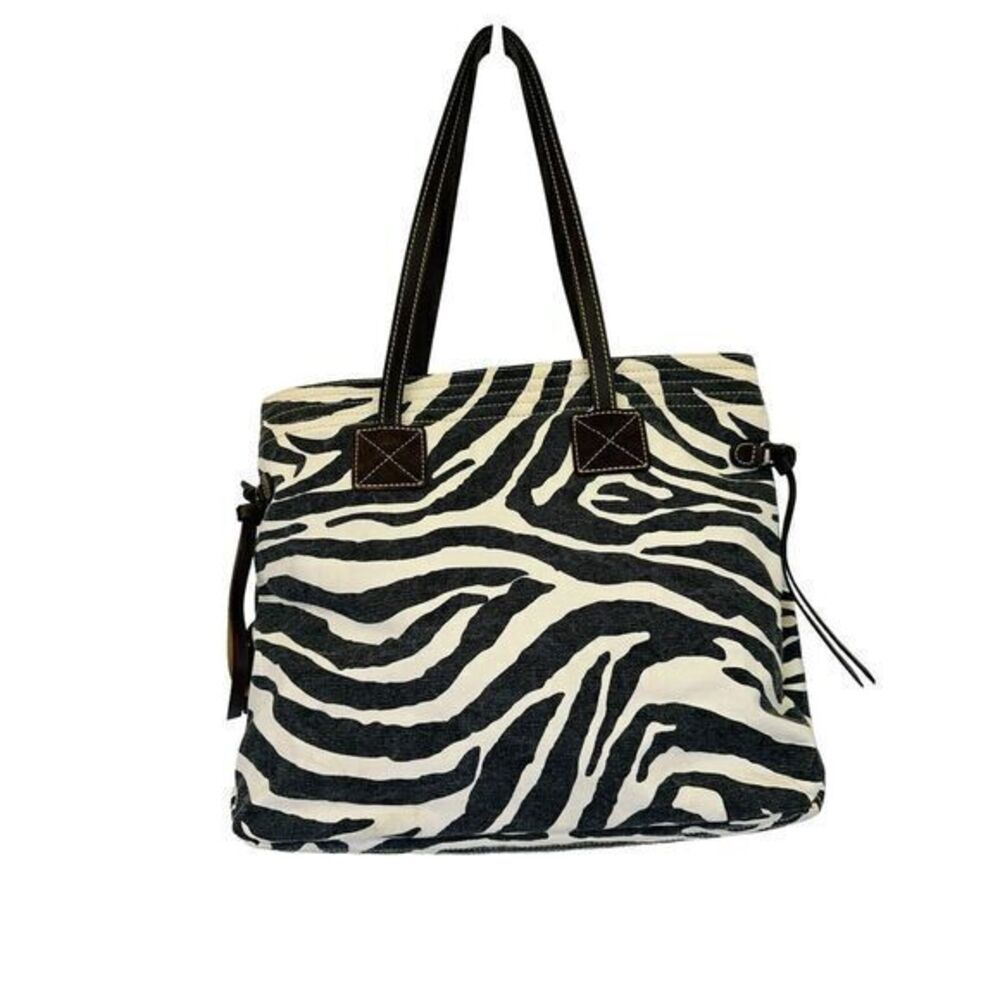 Dooney & Bourke Zebra Print Canvas Purse‎ Tote W/Fob Fascia Pink Lining J0980967